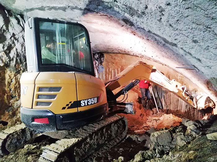 ݆ʽ�ھ�C(j��)��ɫ������